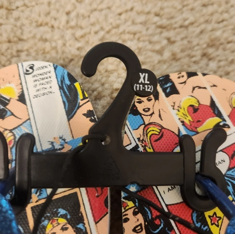 Womens‎ Flip Flops Size XL 11-12 Wonder Woman NWT Dc Comics